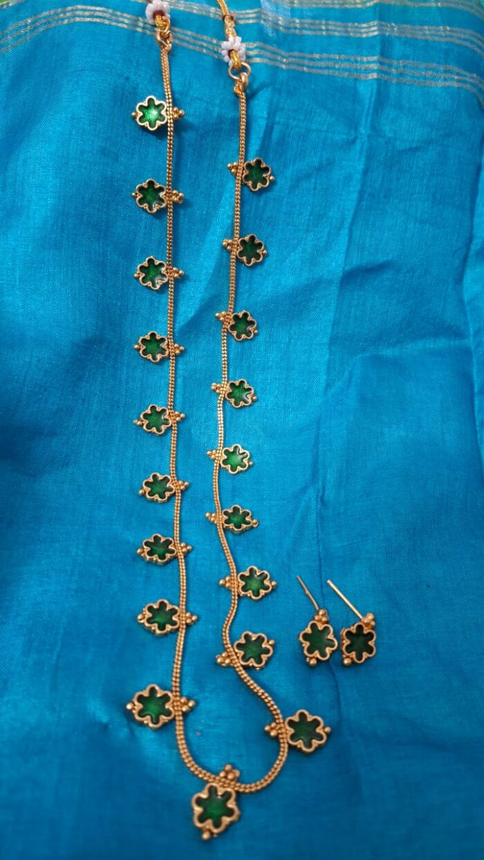 Delicate Green Bloom: Gold-Toned Long Chain Set by Zara Jio - Image 1