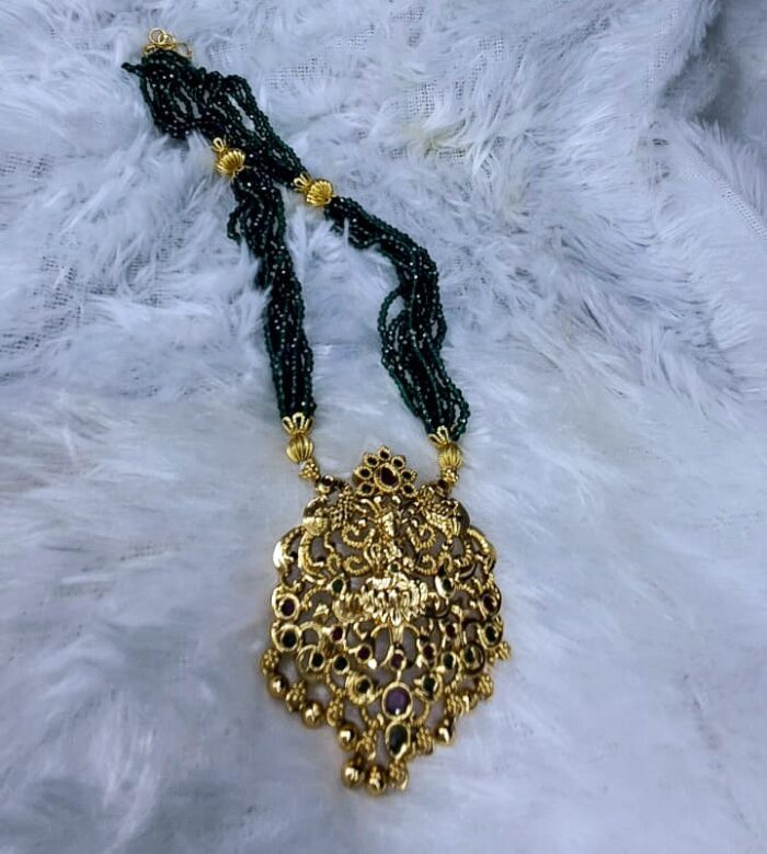 Green Beaded Gold Pendant Necklace by Zara Jio - Image 2